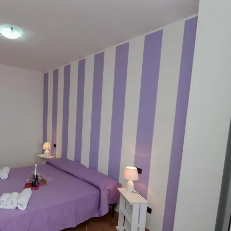 Locazione Turistica Violet In Διαμέρισμα *